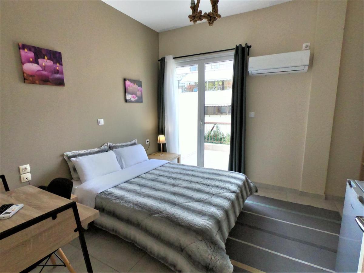 Achillion Hotel Piraeus Bagian luar foto