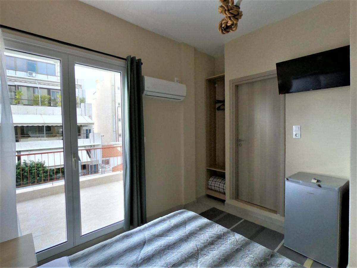 Achillion Hotel Piraeus Bagian luar foto