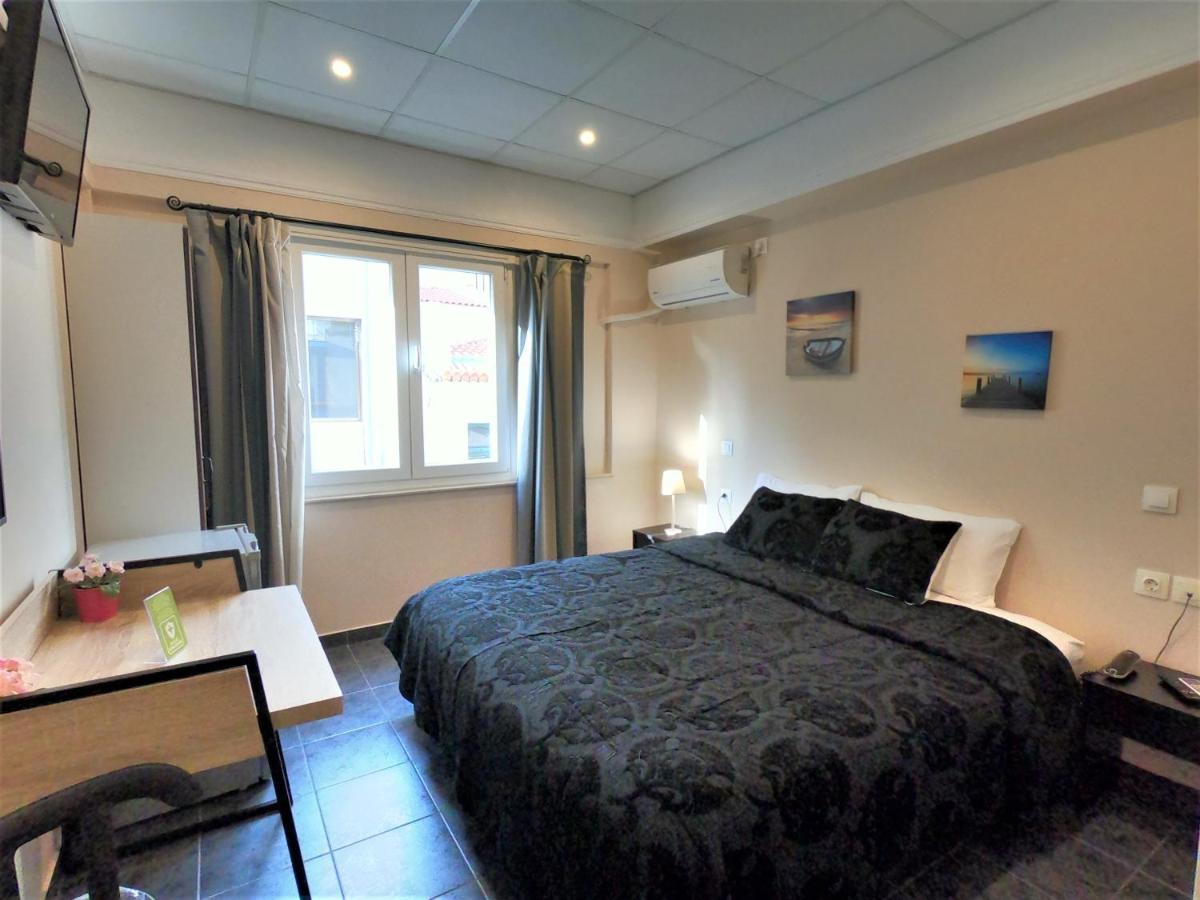 Achillion Hotel Piraeus Bagian luar foto