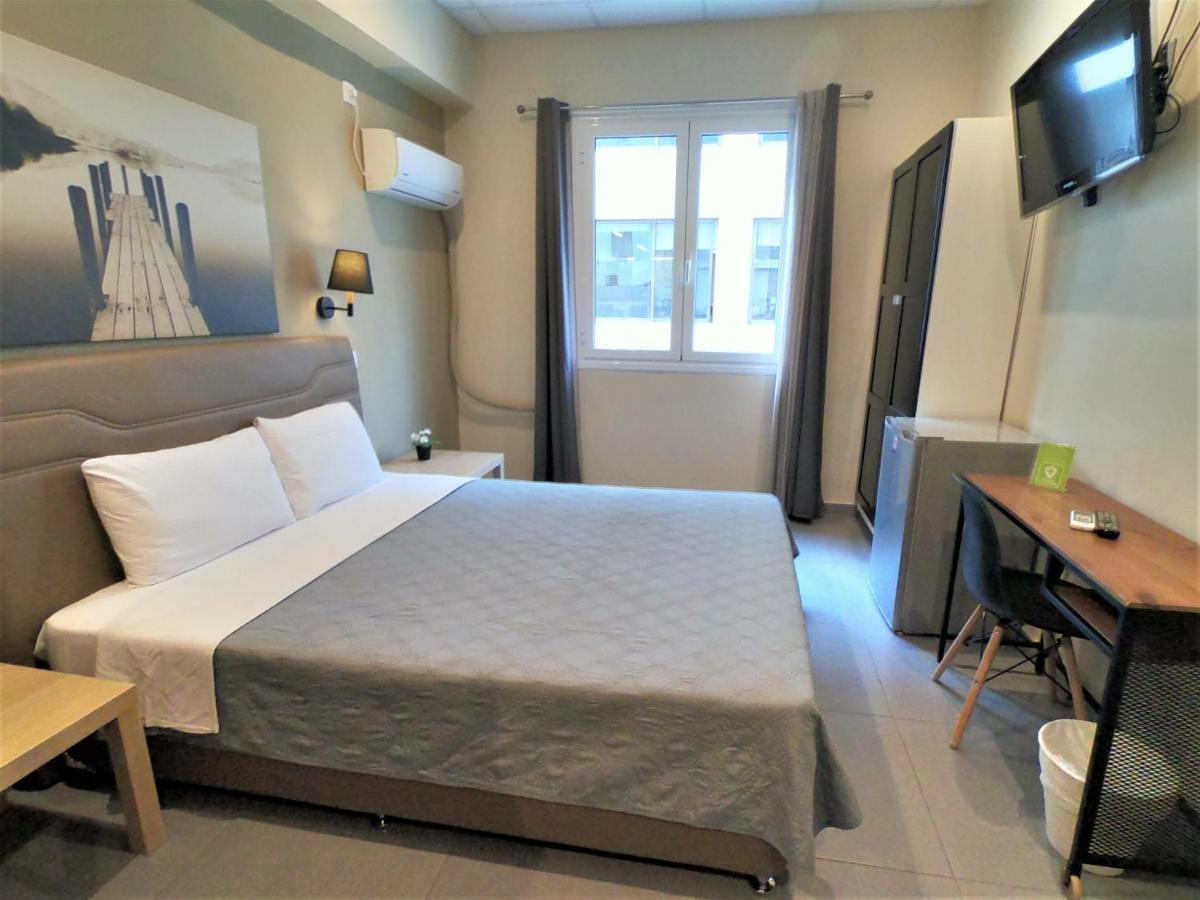 Achillion Hotel Piraeus Bagian luar foto
