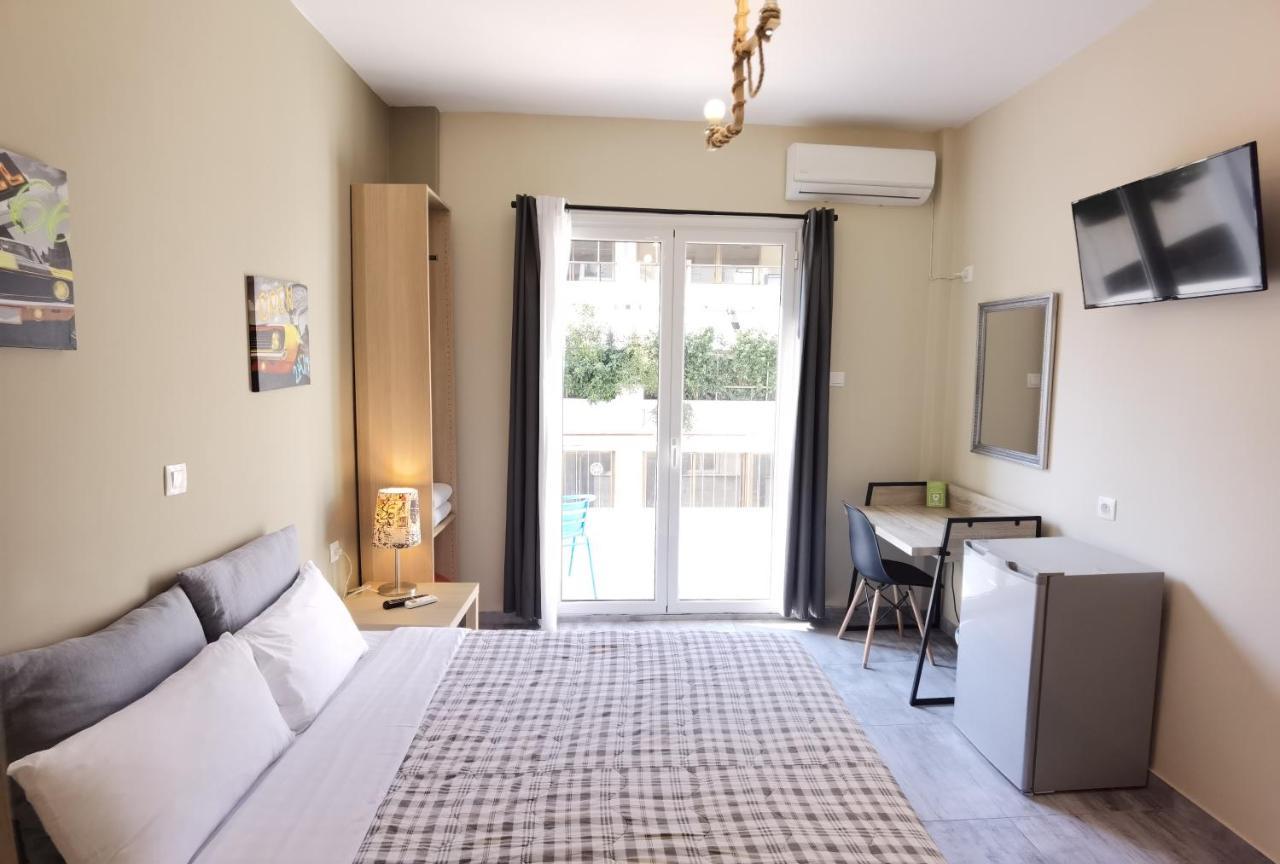 Achillion Hotel Piraeus Bagian luar foto