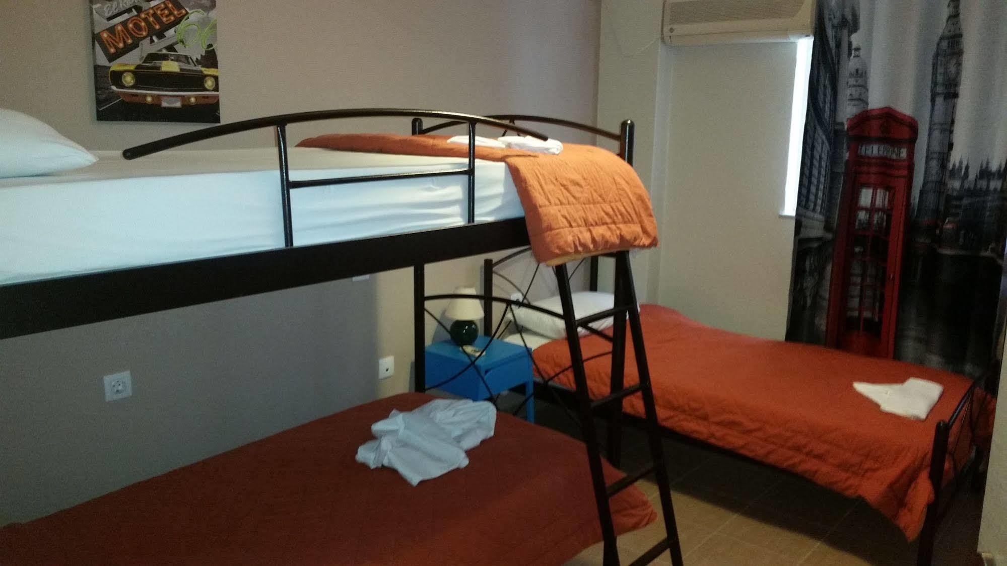 Achillion Hotel Piraeus Bagian luar foto